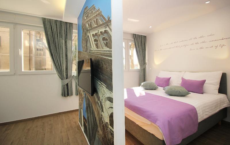 Hotell 4 In 4*